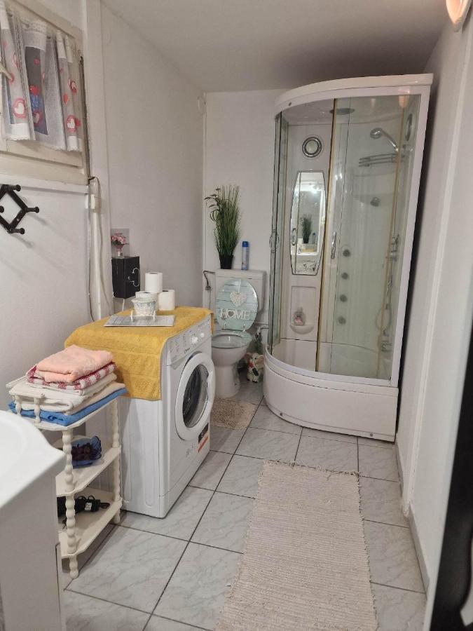 Kerekparos Es Zarandok Vendeghaz Villa Apostag Buitenkant foto